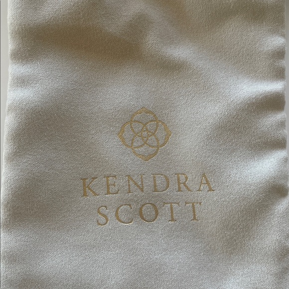 Kendra Scott Lacie Gold over Brass Charm Necklace 19” like new - Picture 5 of 5